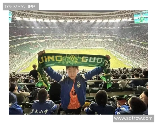 宝贝看足球：培养孩子对足球的热爱与团队精神的成长之旅